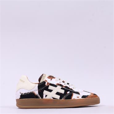 Another Trend Iconic II Gumsole Trainer - Cow Print